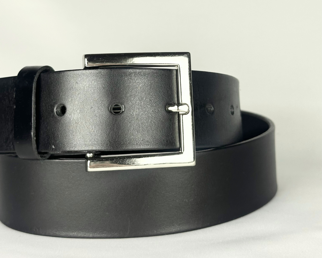 UNISEX: Silver Buckle Belt