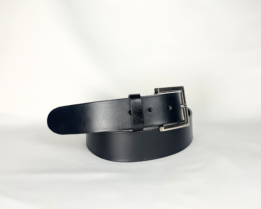 UNISEX: Silver Buckle Belt
